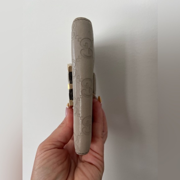 Gucci Short wallet w/box and paperwork! - Picture 11 of 14